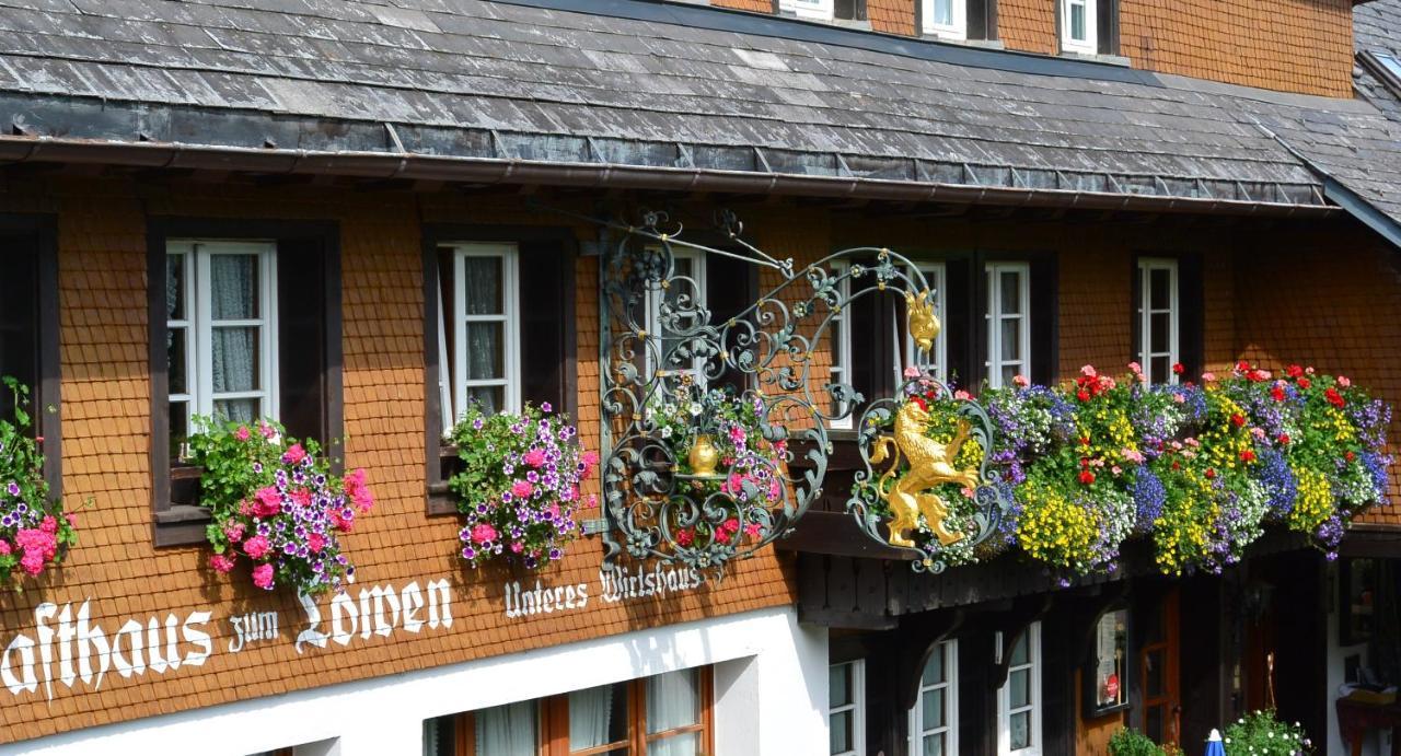 Hotel Zum Löwen - Unteres Wirtshaus Titisee-Neustadt Exterior foto